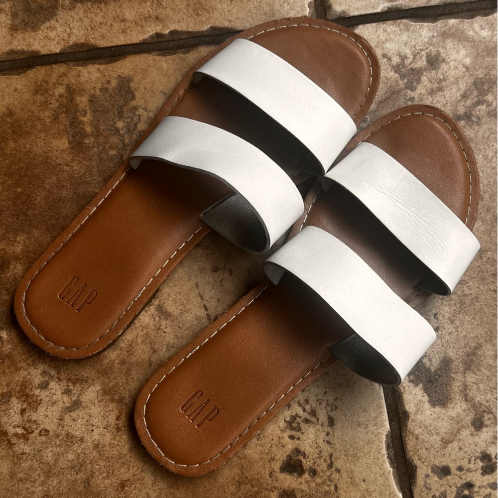 GAP White Flat Sandals